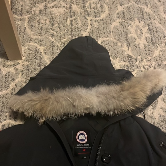 canada goose jacket - Picture 6 of 7